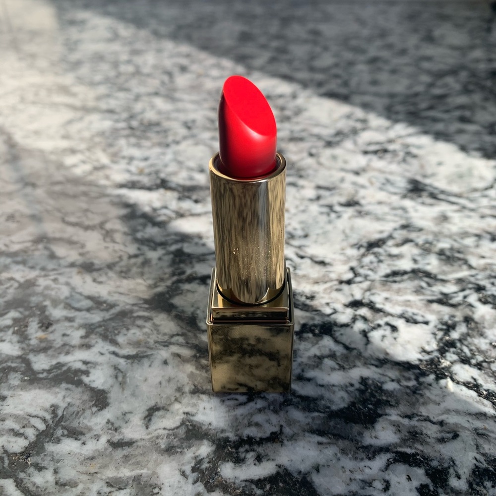 Estée Lauder Sculpting Lipstick